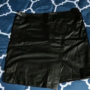 Women's high waist faux leather skirt